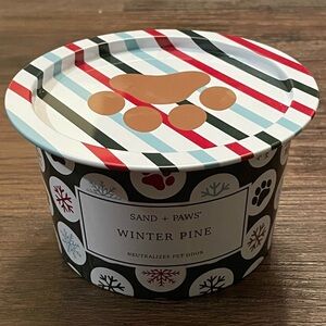 SAND And PAWS Winter Pine Candle Neutralizes Pet Odor 10 oz